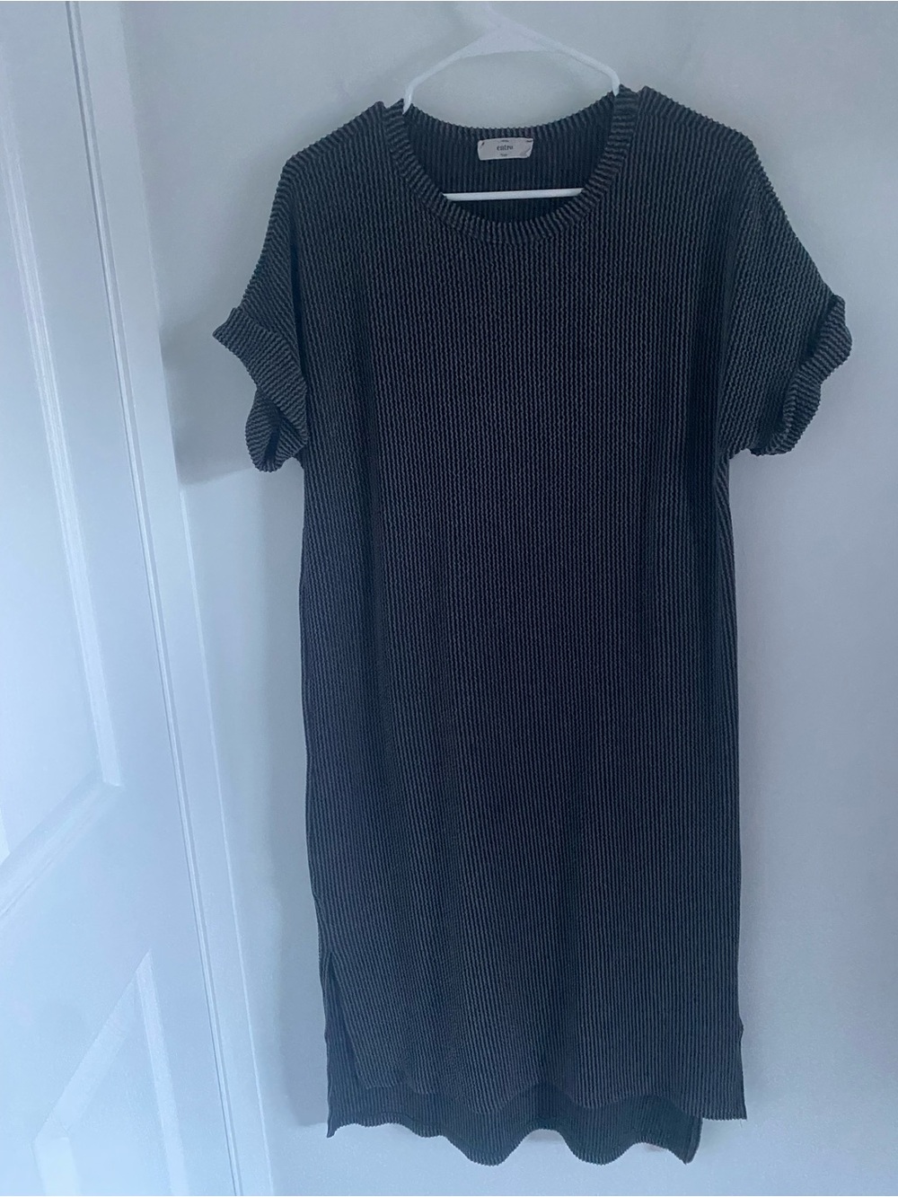 entro Charcoal Ribbed Midi Dress
